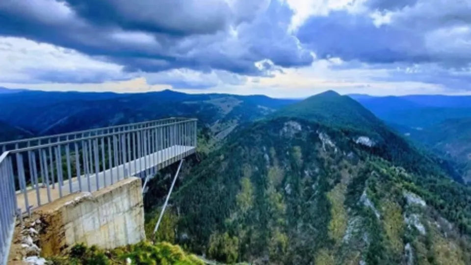 4x4 jeep on the Yagodina–Eagle’s Eye route in the Rhodopes
