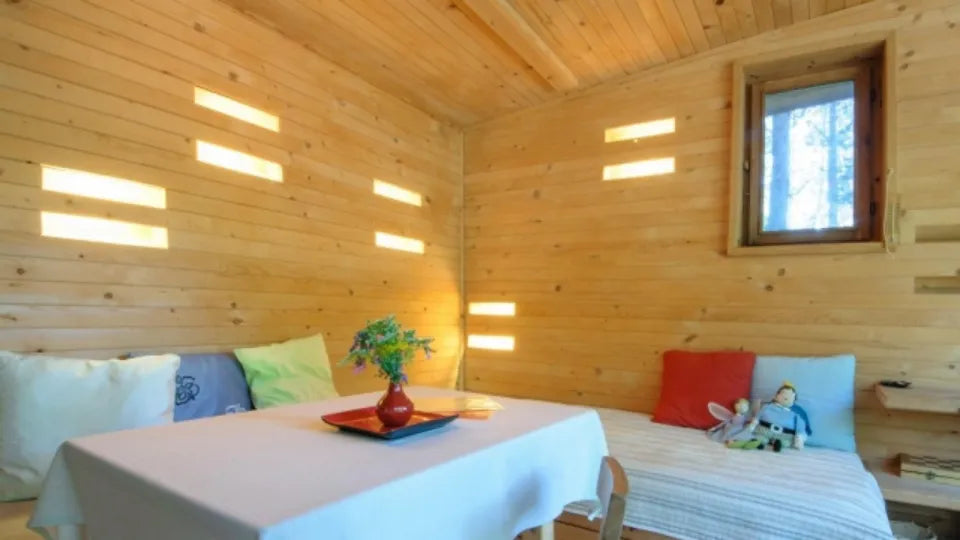 Bedroom with 200x200 cm bed at Air House Gaitaninovo