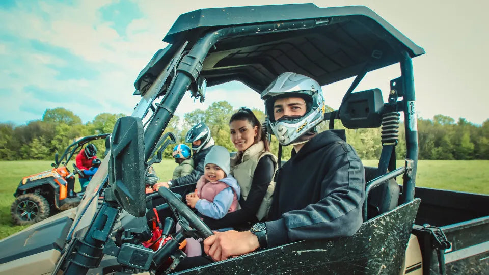 Combo: child drives buggy, adults on one ATV – Arbanasi