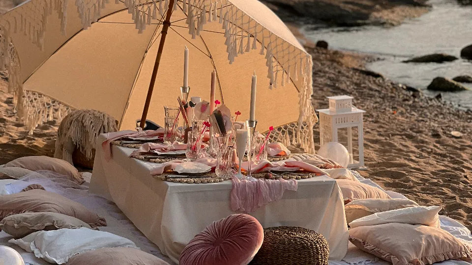 Два часа пикник на плажа по залез слънце Пикници