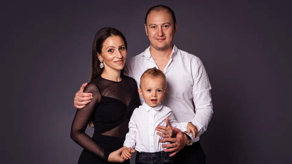 Улови емоцията – фотосесия за деца и семейства в студио ваучер