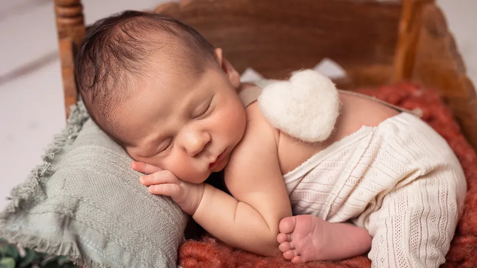 Магията на първите дни – фотосесия за новородено ваучер