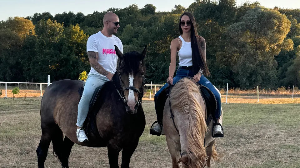 Guided horseback riding for two in Izvor with calm, well‑trained horses