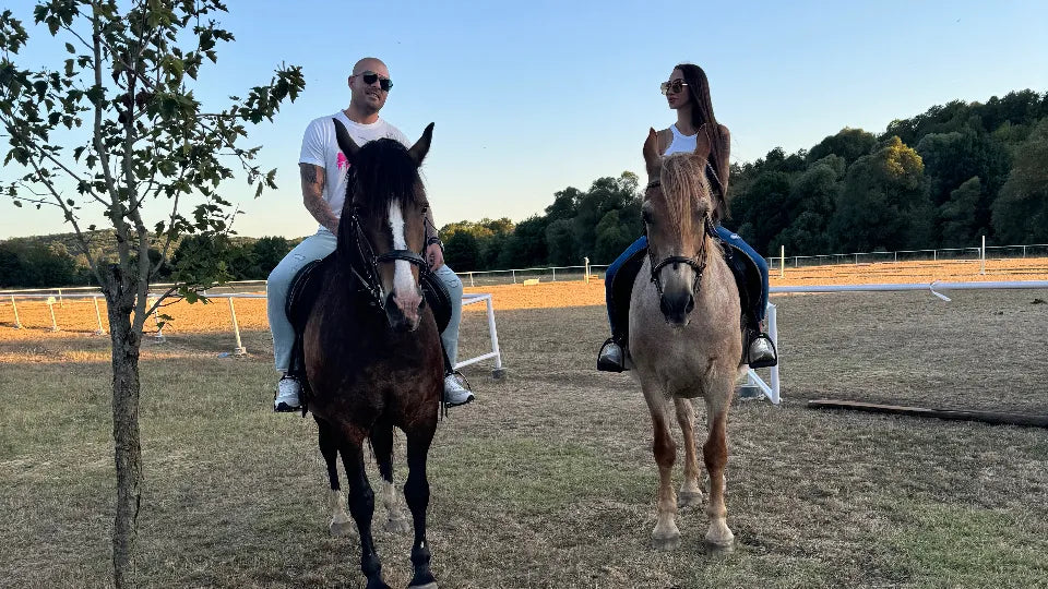 Gift voucher for an 80‑minute horseback ride for two in Izvor