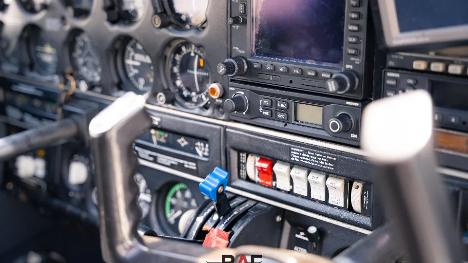 Gift voucher for scenic flight and pilot lesson from Lesnovo