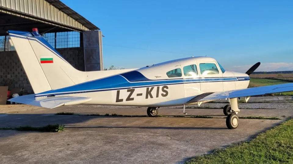 Beechcraft Musketeer A23-24 ready for take-off at Lesnovo Airfield