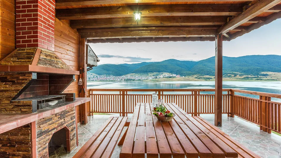 Breakfast included with the Sarnitsa villa stay