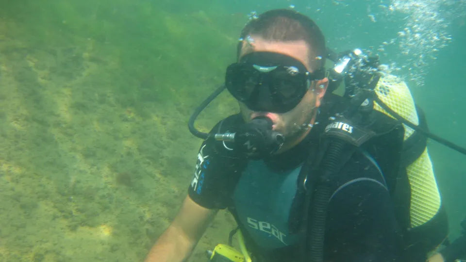 Beginner scuba diving in Shkorpilovtsi with video