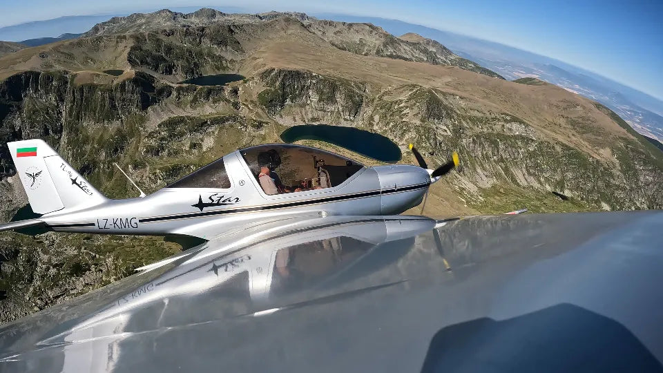 60 мин. Въвеждащ полет-урок със самолет над Рилски езера