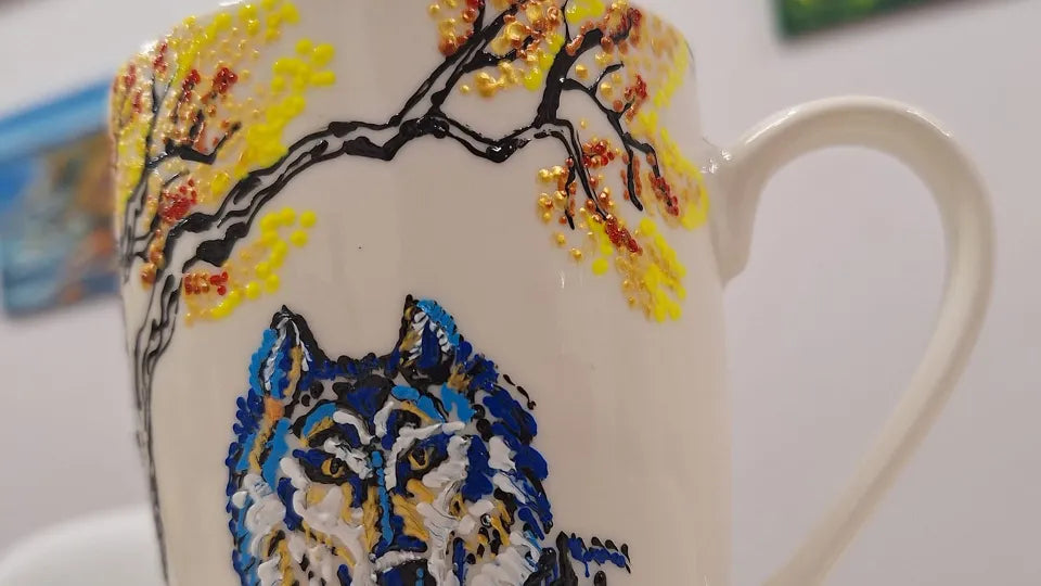 Finished personalized porcelain mug after the Sofia workshop
