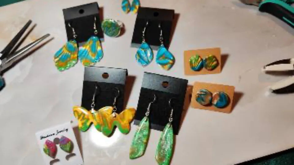 Polymer clay jewelry workshop in Sofia – art brunch