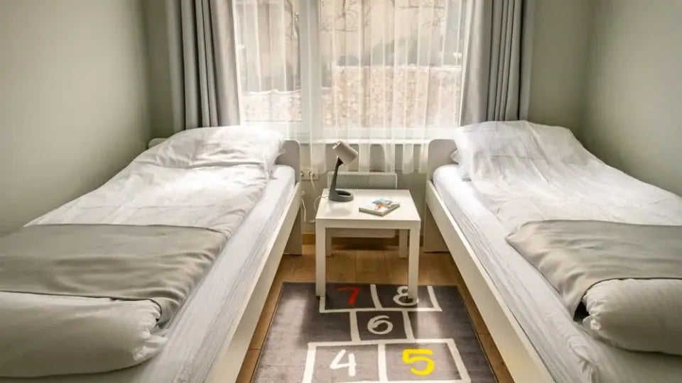 Living room with 55-inch TV, Netflix and Wi‑Fi – Velingrad apartment