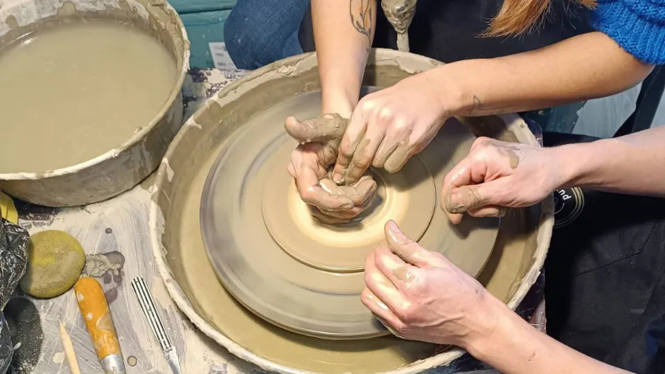 Pottery workshop in Veliko Tarnovo – working on the wheel