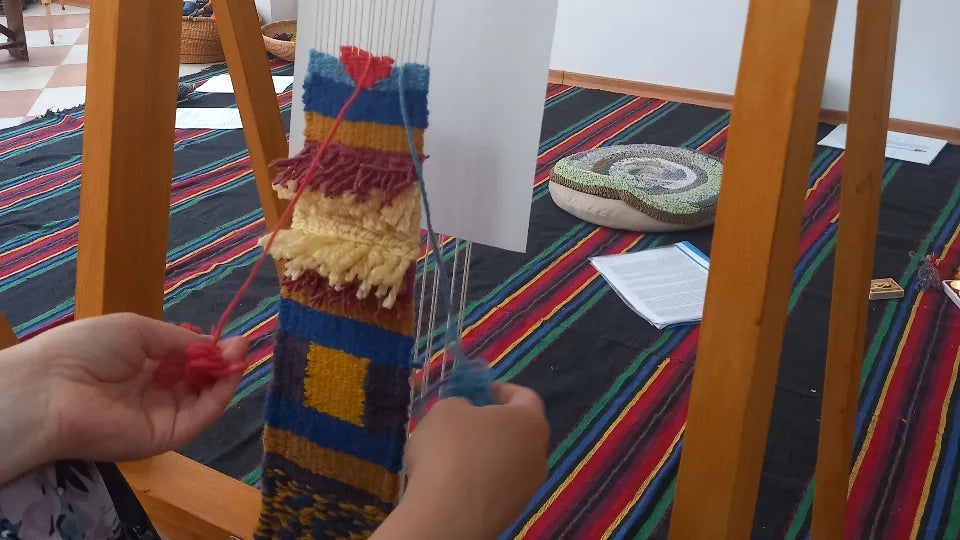 Small loom weaving class, Manastirski Livadi, Sofia