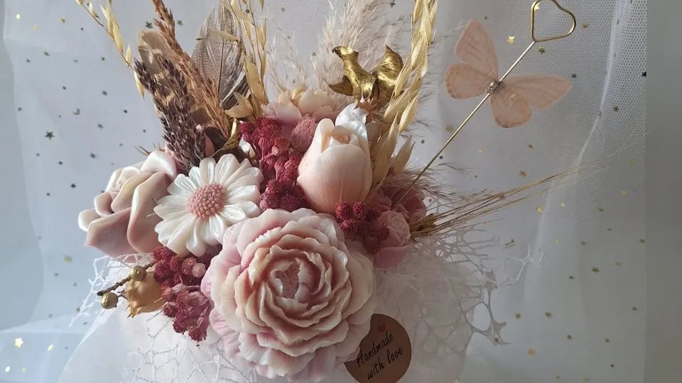 Candle making workshop in Varna – create a bouquet of scented wax flowers