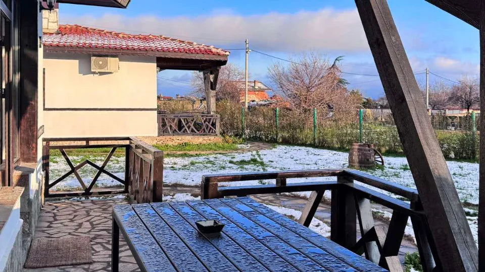 Family stay for four in a Gorno Bryastovo guest house