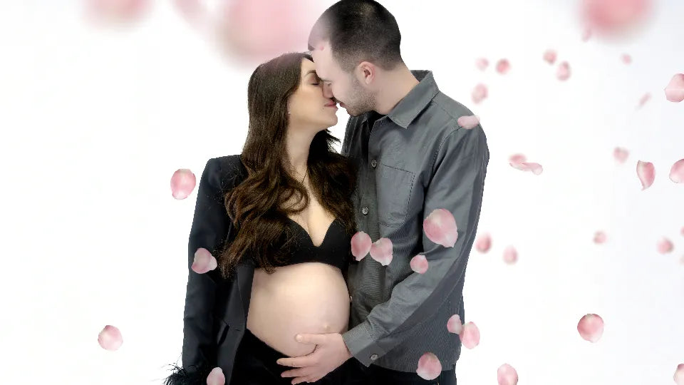 Emotive portrait from a maternity studio photoshoot — Sofia