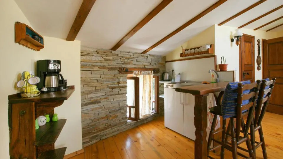 Tavern at Osmarski Houses – local dishes and Osmar pelin wine