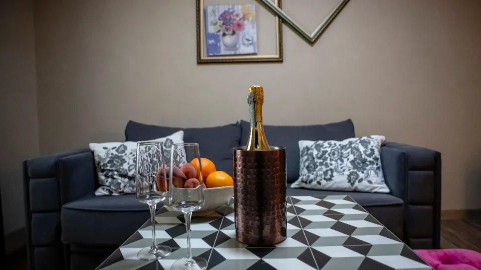 Cosy double room close to the Covered Bridge, Lovech