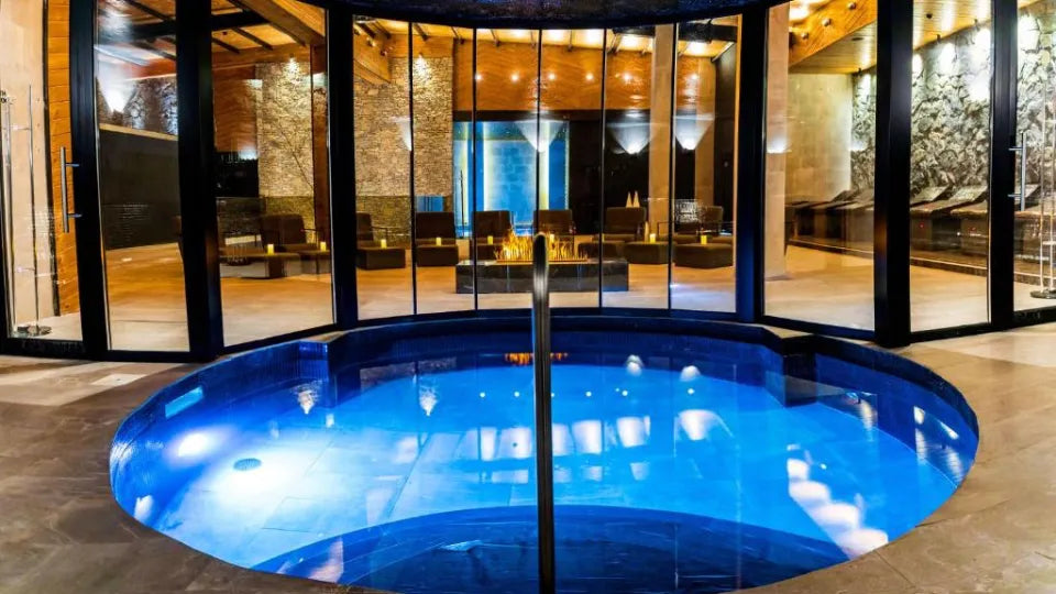 Ice room and contrast zone at Pulse Therme Banya
