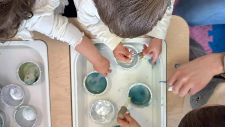 Parent and child at a sensory table – Plovdiv session