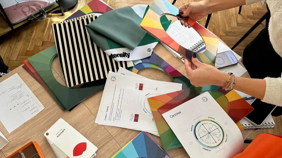Personal style analysis in Sofia with a custom seasonal and sub‑seasonal color palette