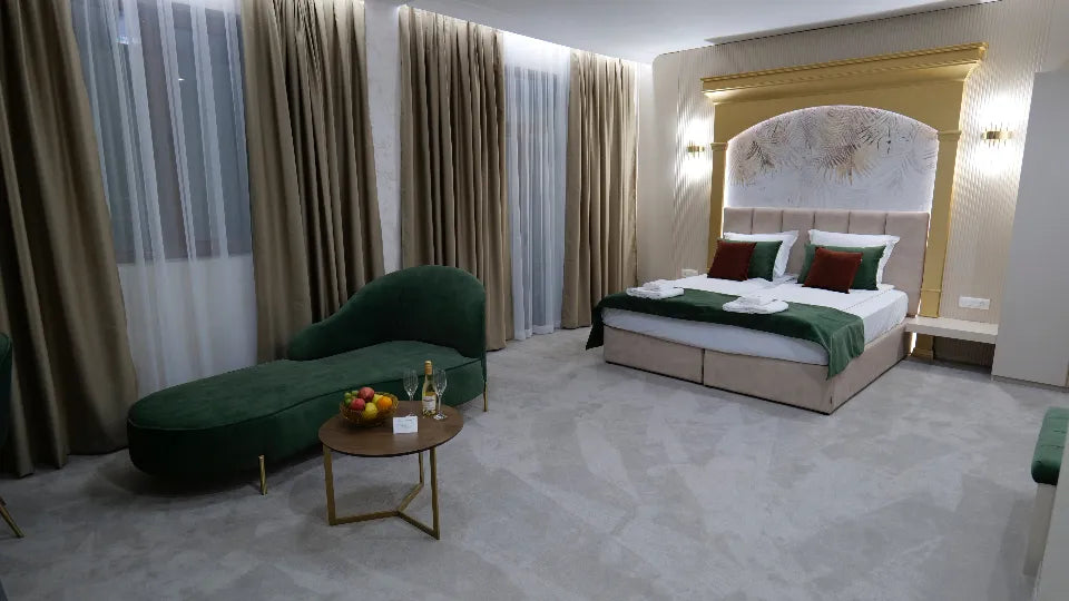 Romantic Deluxe Spa Package for Two