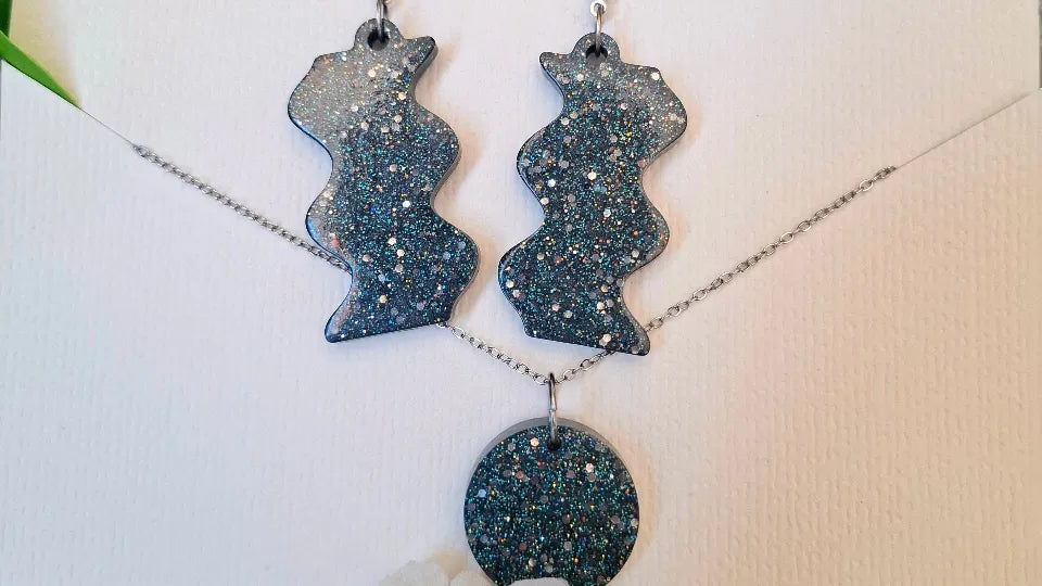 Epoxy Resin Jewellery Workshop in Sofia