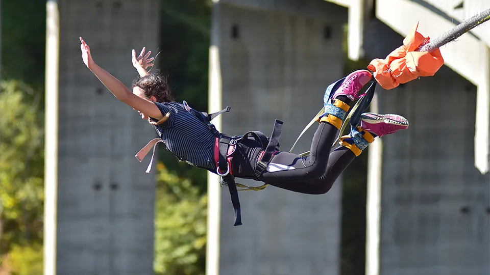 Скок с бънджи от мост - Габрово