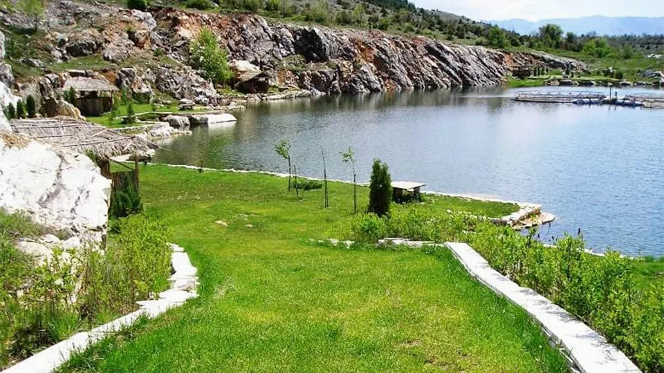 Fishing getaway for two near Gotse Delchev in Gaytaninovo